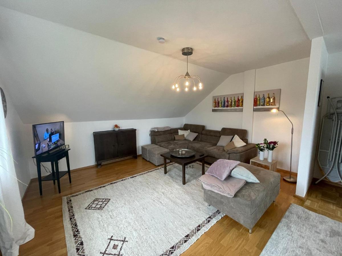 Grosszuegige Ferienwohnung Am Stadtrand Von フルダ エクステリア 写真